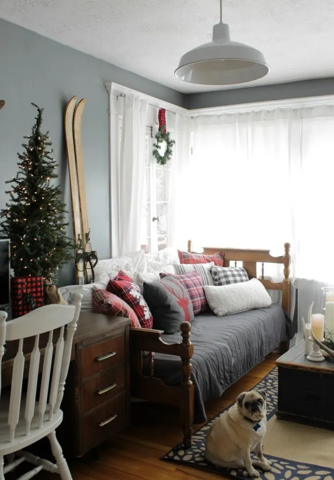 Фотографія: Гостьова кімната в стилі Скандинавія, Декор інтер'єру, Новий Рік, HOFF – фото на нашому сайті