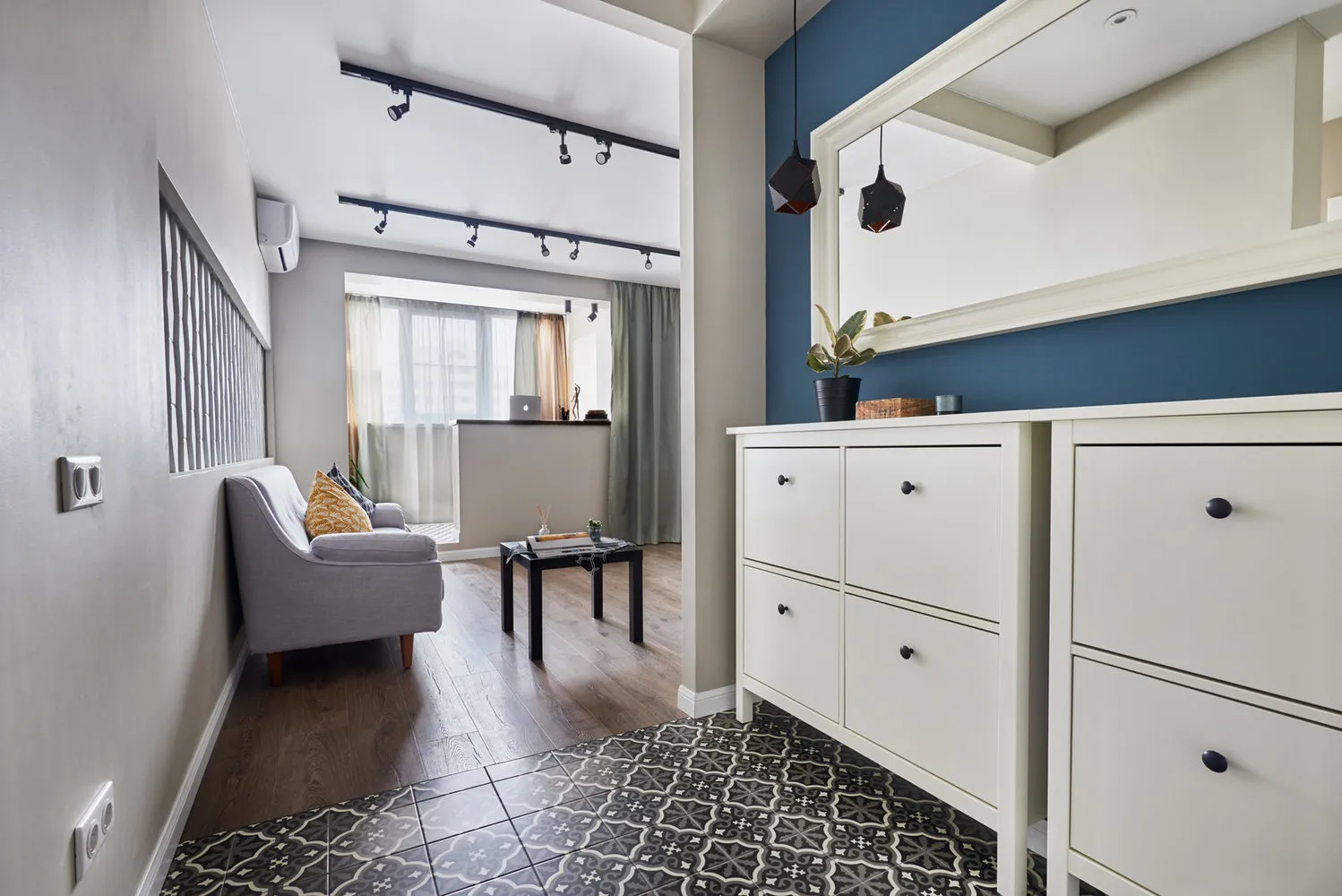 照片:北欧风格客厅,技巧,安娜·莫扎罗,室内设计百科全书,装修中的错误 – 我们网站上的照片