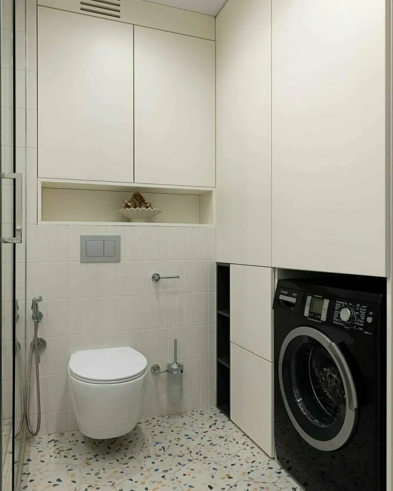 Foto: in Stil , Tipps, Lagerungssysteme, Lagern, Inneneinrichtungslagerung, Gegenstände lagern, Lagerung von Gegenständen, Einrichtungslagerung, Gegenstände lagern in der Wohnung, Lagerungssystem in der Wohnung, Lagern in der Wohnung, Wo lagert man Dinge, Wie man Gegenstände in einer kleinen Wohnung lagert, Küchenlagerungssystem, Garderobenlagerungssystem, Lagern in der Badezimmer – Foto auf unserer Website