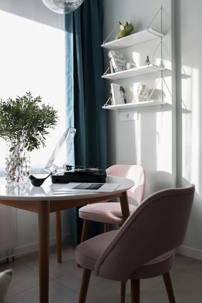 照片：现代风格的厨房与餐厅，技巧 – 我们网站上的照片