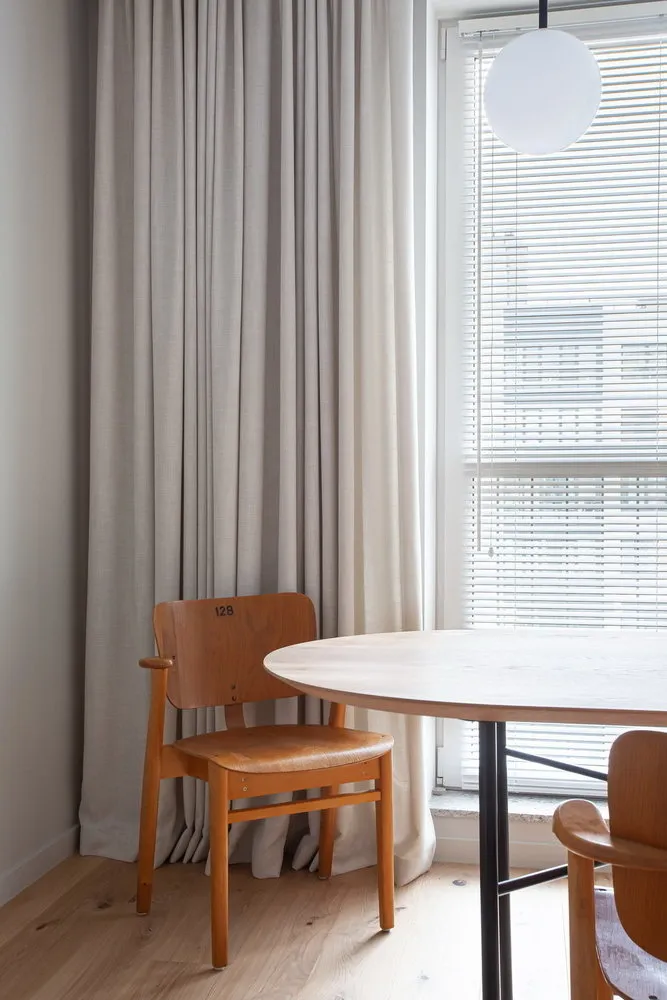 照片：现代风格的厨房与餐厅，技巧 – 我们网站上的照片