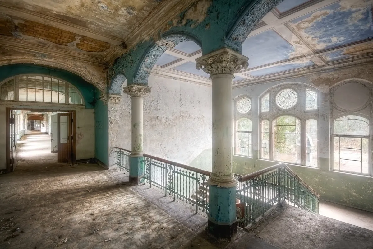 Photo: Classic style, Guide – photo on our site