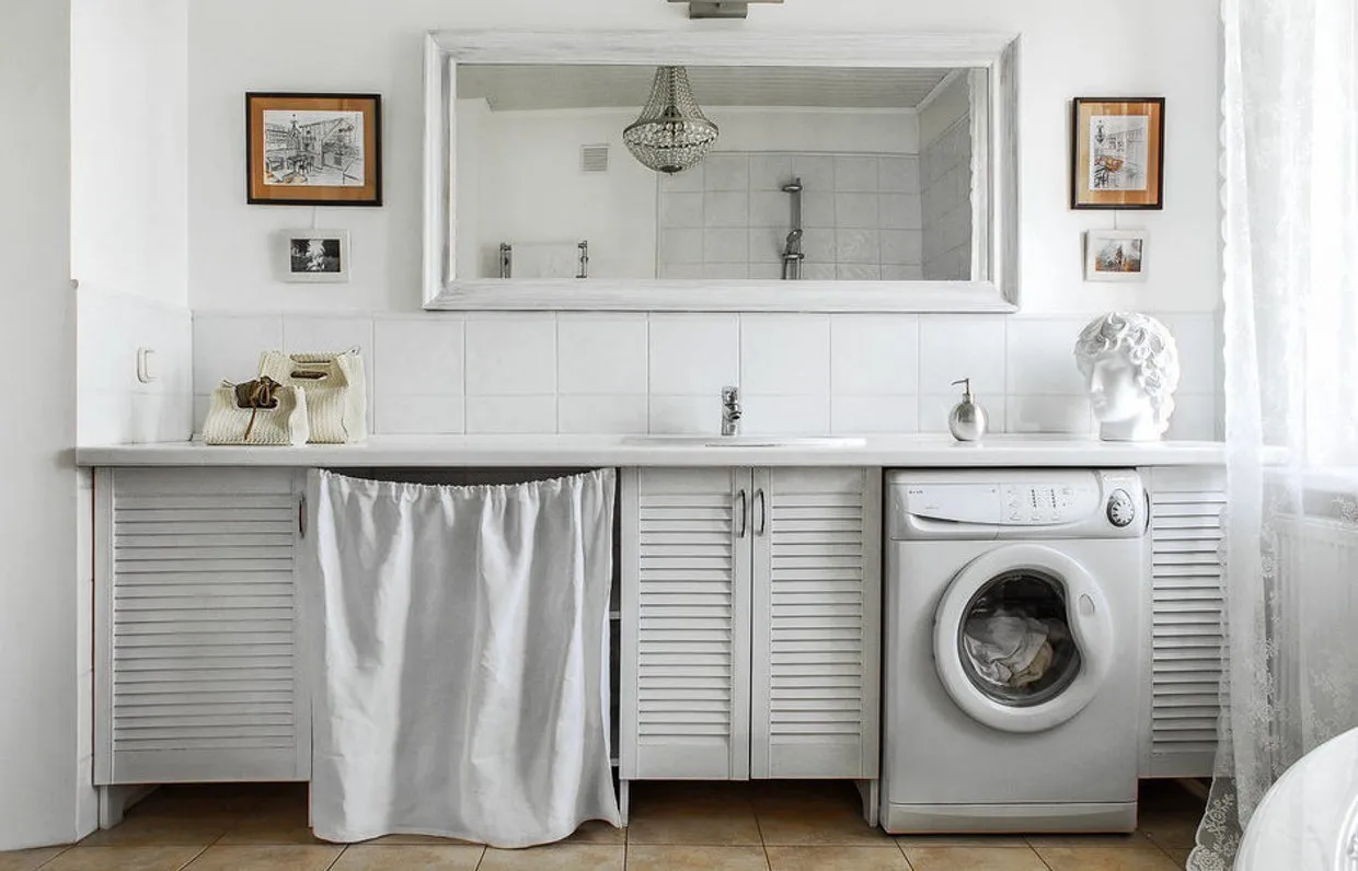 Photo: Eclectic bathroom, how to save money, economical renovation, how to save money on renovation, save money on renovation, budget interior, DIY renovation, savings, #howtosave – photo on our website