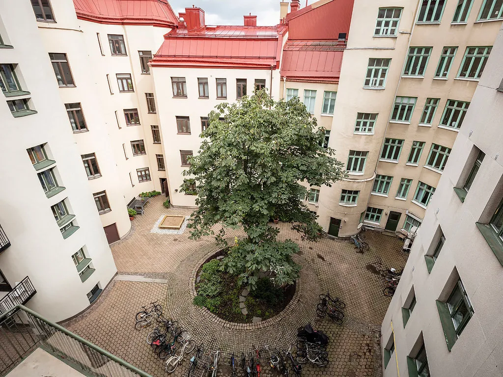 照片：北欧风格客厅，室内装饰，公寓，瑞典，白色，黑色，斯德哥尔摩，宜家，收纳，浴室收纳，3室，60-90平米 – 我们网站上的照片