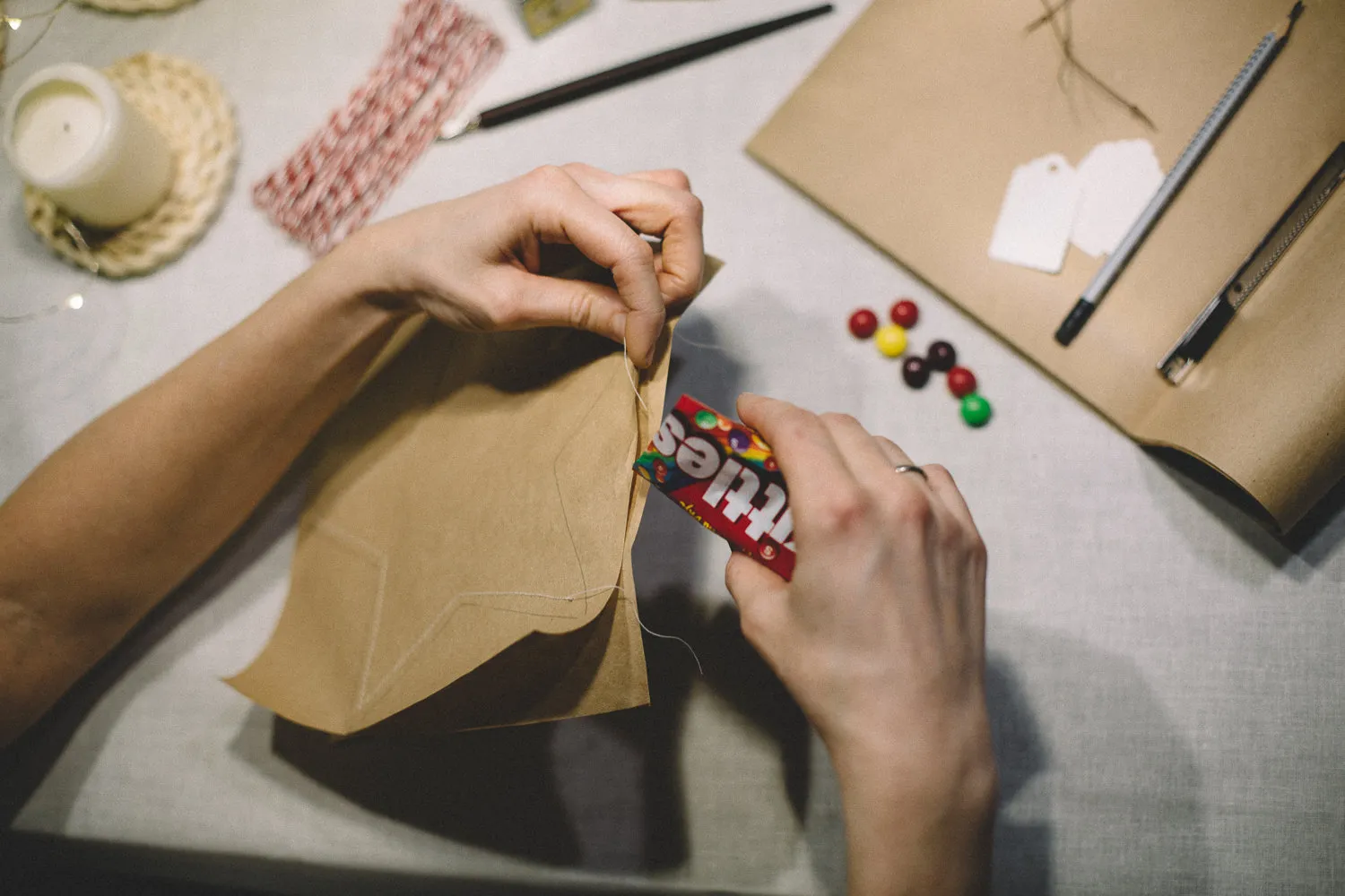 Foto: in Stil , DIY, Ideen für die Tischdekoration, neue Jahr-Tisch-Dekoration, feierliche Tischdekoration – Foto auf unserer Website