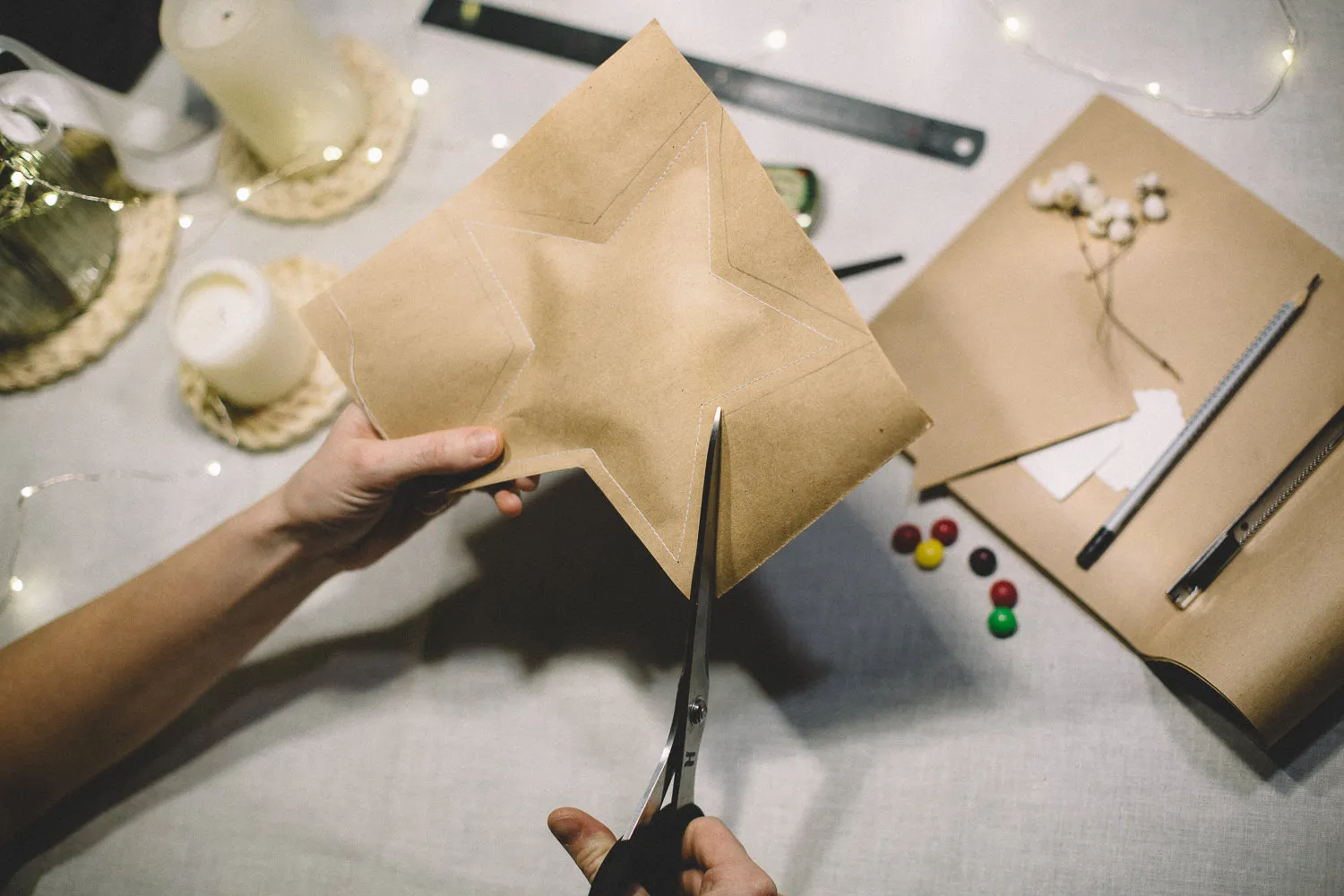 Foto: in Stil , DIY, Ideen für die Tischdekoration, neue Jahr-Tisch-Dekoration, feierliche Tischdekoration – Foto auf unserer Website