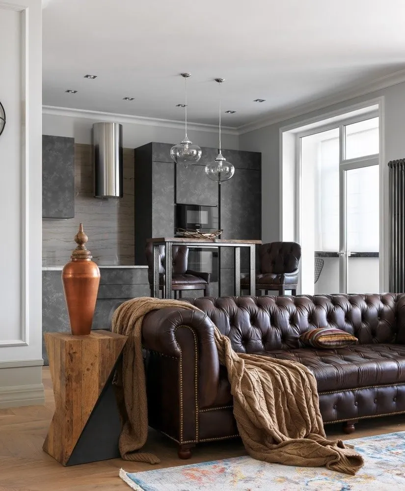 设计：Serge Mahov