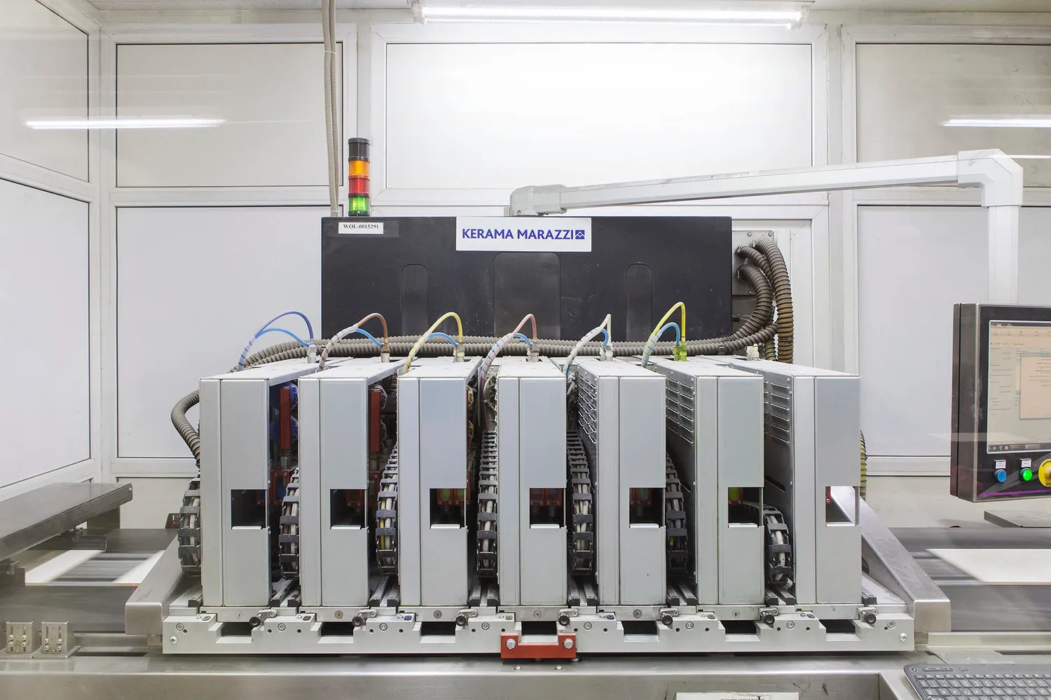 奥雷陶瓷马瑞齐工厂的所有设备——意大利制造