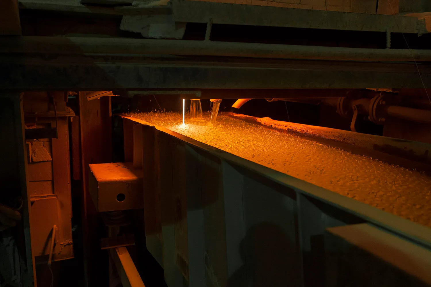 奥雷陶瓷马瑞齐工厂的玻璃粉生产