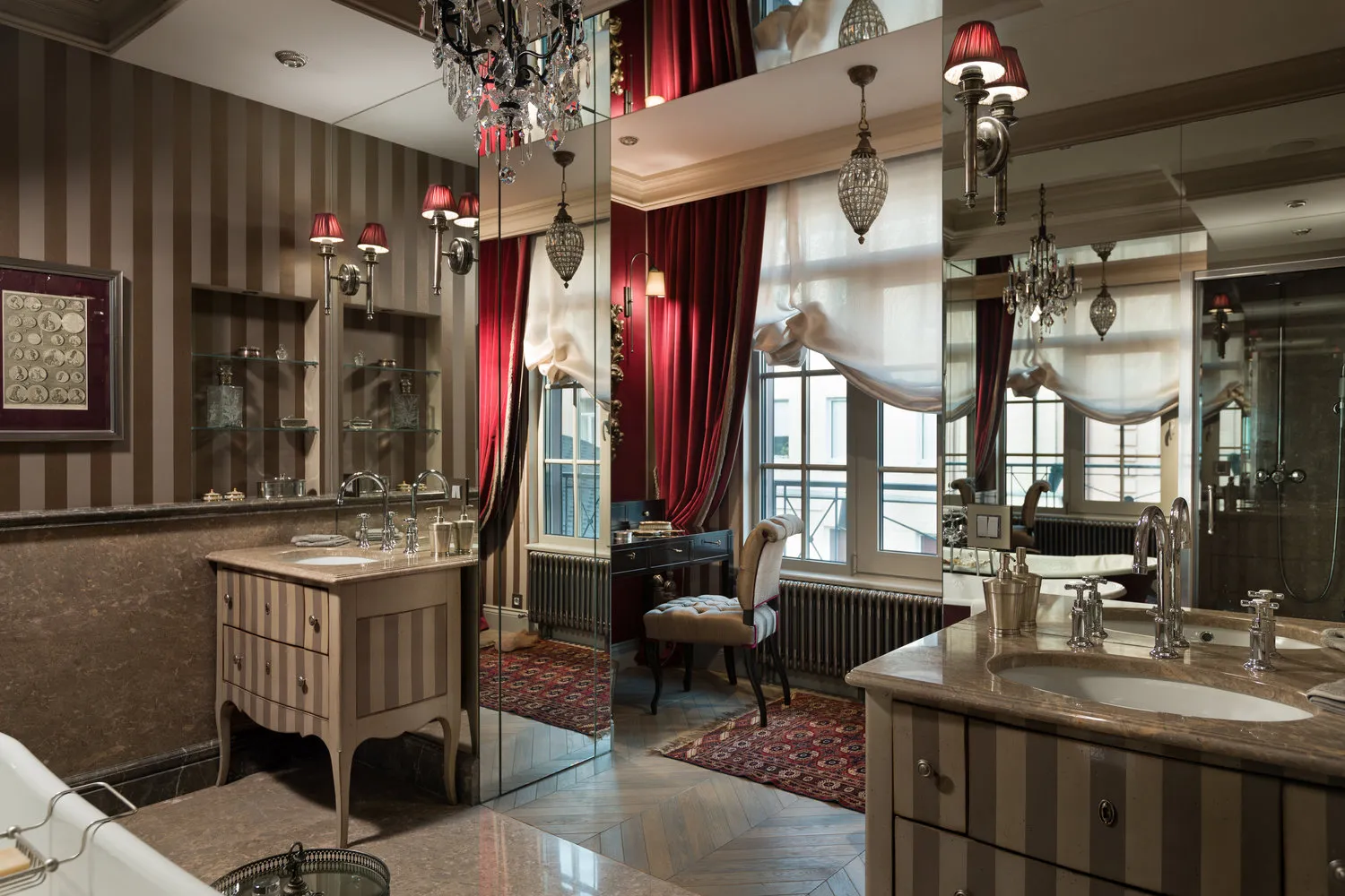 设计：亚历山德里娜·卢卡奇