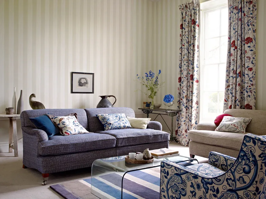 照片：现代风格客厅，室内装饰，家居装饰——我们网站上的照片