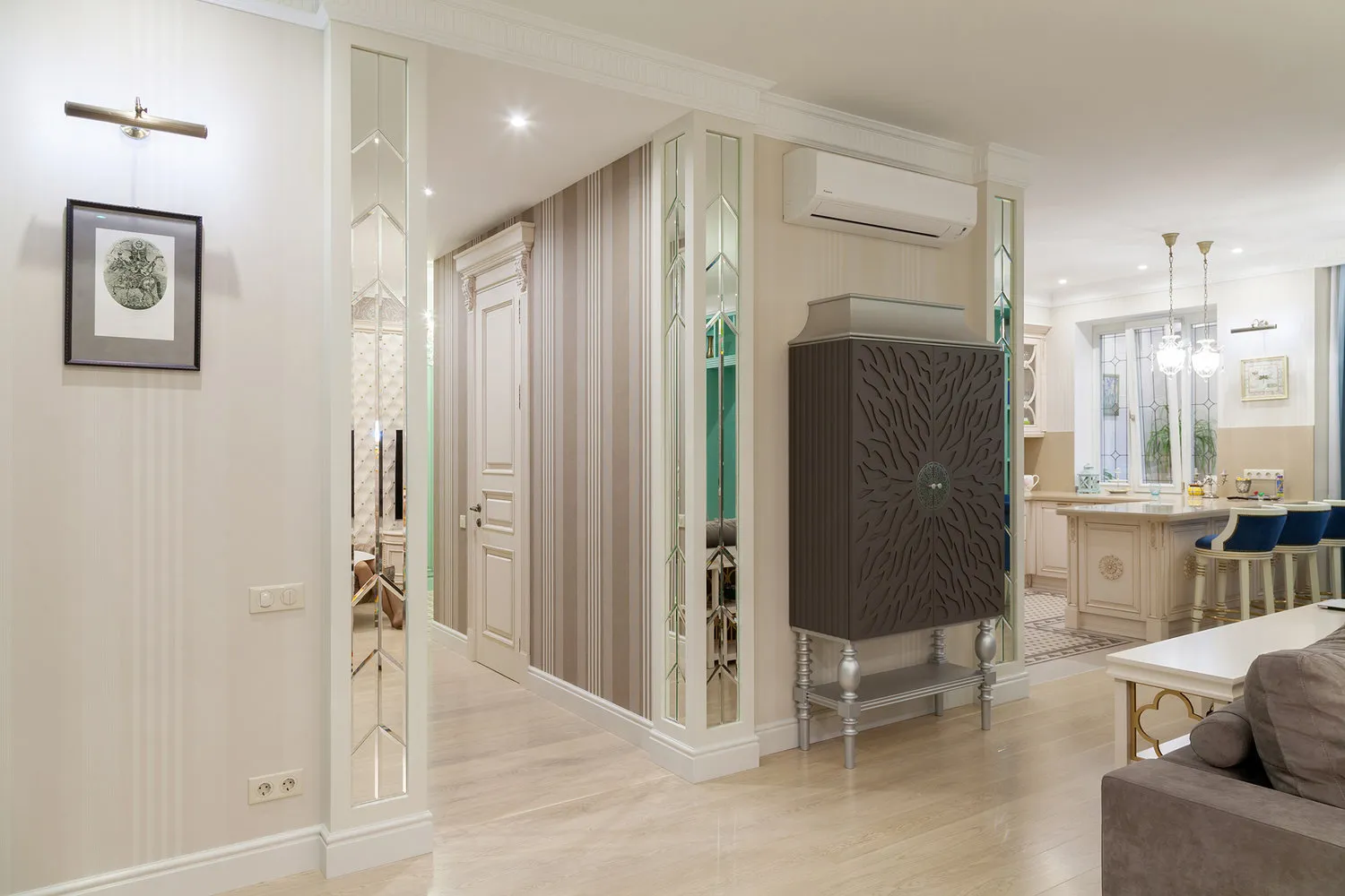 照片:古典、混合风格客厅,公寓,每周项目,莫斯科,整体建筑,4间及以上,90平方米以上,ZE-MOOV,住宅小区‘彩砖’——我们网站上的照片