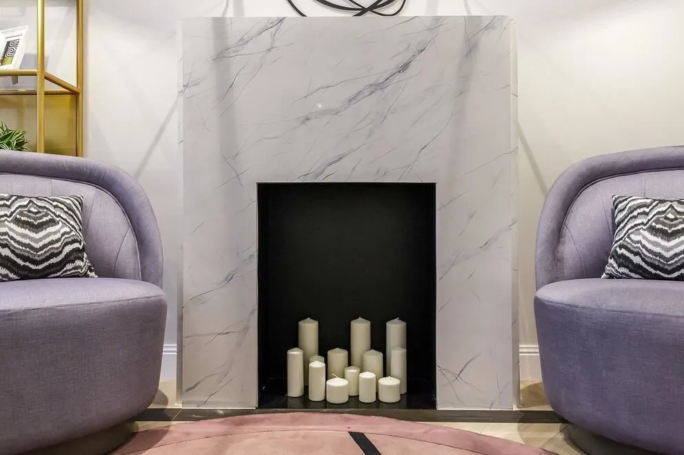 照片：现代风格客厅，建议，装饰砂浆，Loggia，墙面装饰，德米特里·杜霍夫斯基 – 我们网站上的照片