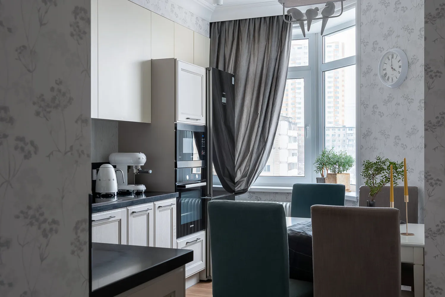 照片:风格,实践装修,如何粘贴墙纸,室内墙纸 – 我们网站上的照片