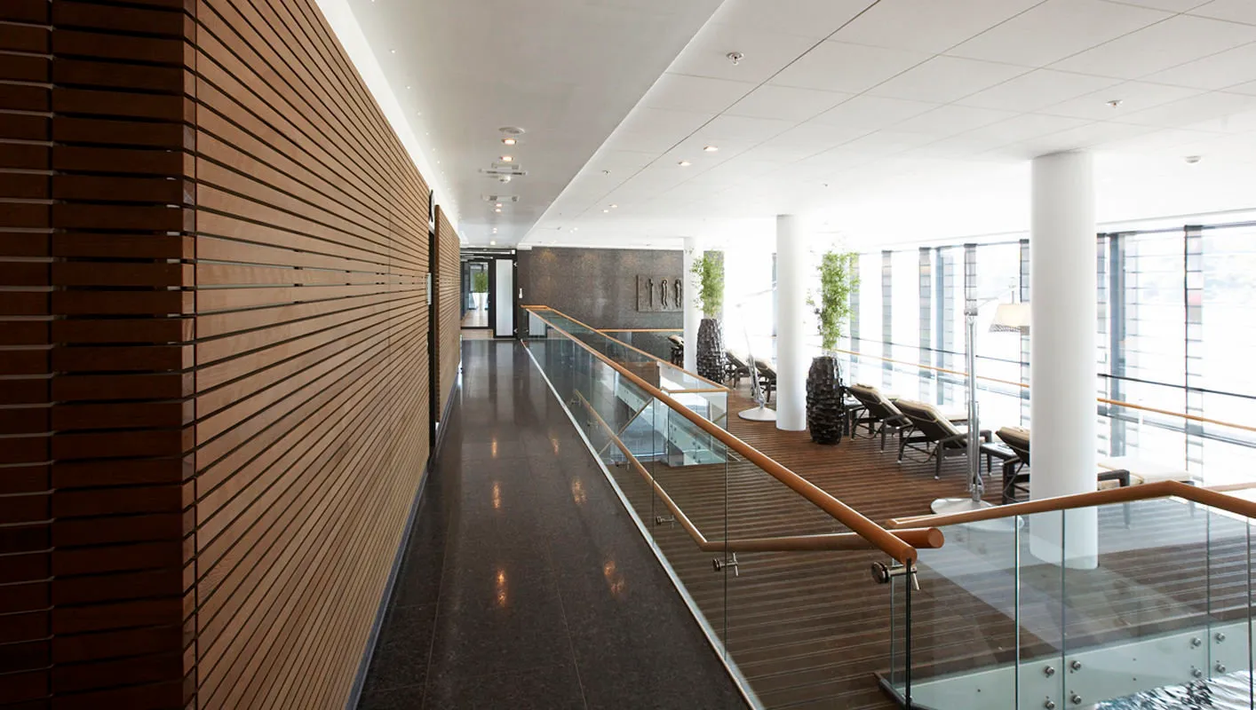 照片：现代风格室内，室内装饰，家居装饰，墙面板 – 我们网站上的照片