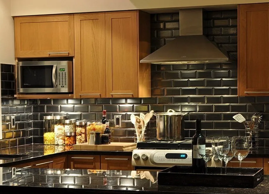 照片：现代风格厨房和餐厅，技巧 – 我们网站上的照片