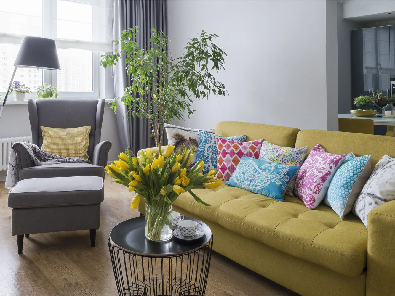 设计：Ekaterina Beljakova and Olga Karayani