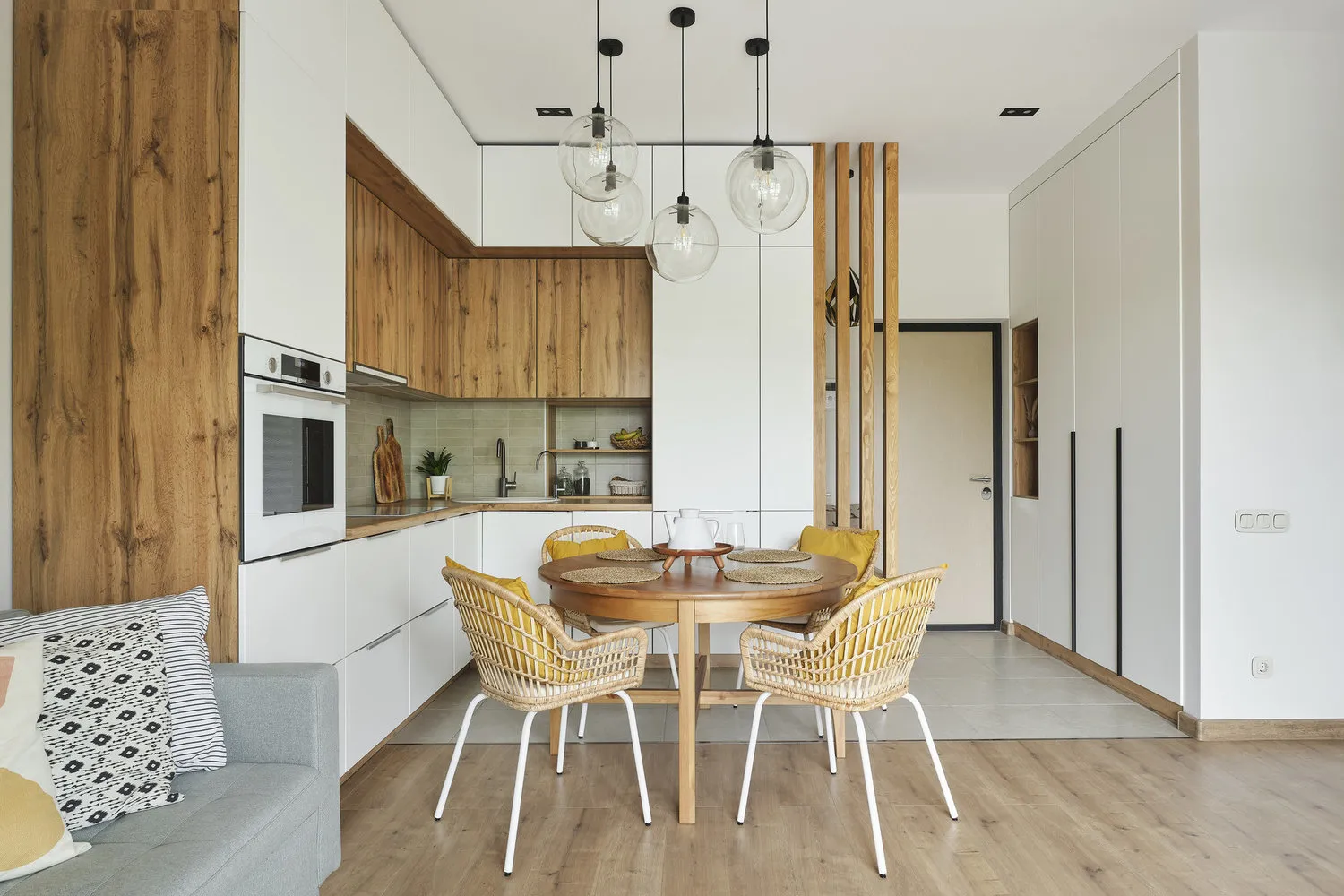 Foto: Cocina y comedor en estilo moderno – foto en nuestro sitio web