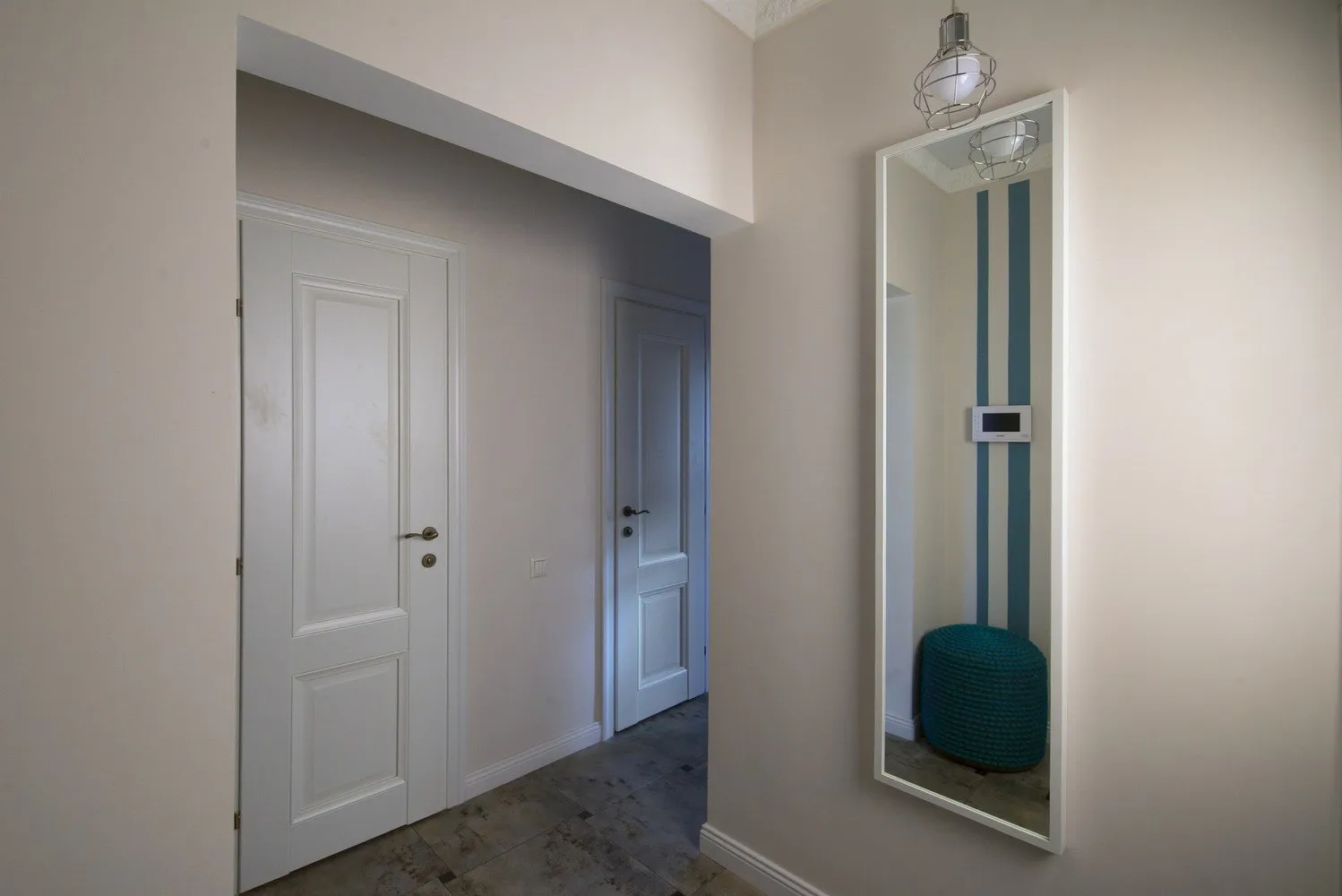 Фотография: Прихожая в стиле Классический, Квартира, Проект недели, Подмосковье, Московская область, Малаховка, Светлана Юркова, 2 комнаты, 60-90 метров, Монолитно-кирпичный, Люберцы, ЖК «Малахит» – фото на нашем сайте