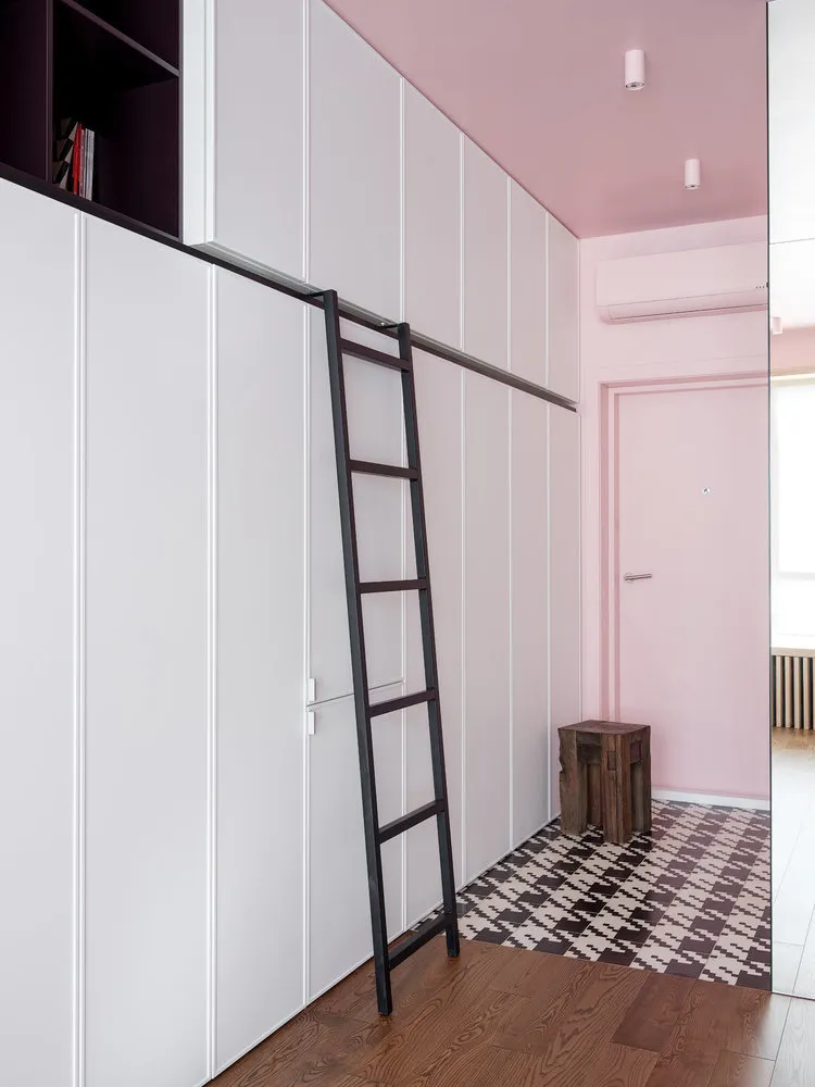 Foto: Eingangshalle im Stil Moderne, Studie, Tipps, Bodenbelag, Design einer Studienwohnung, Design des Interieurs der Studie – Fotos auf unserer Website