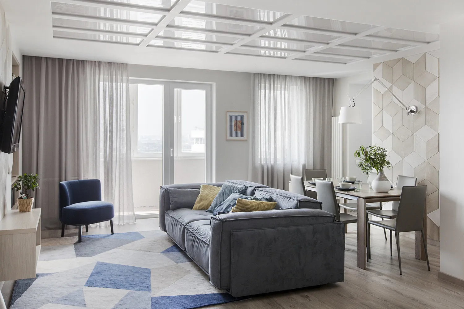 照片：现代风格的客厅、斯堪的纳维亚风格、技巧、白色、地板、叶卡捷琳娜·萨夫金娜、优缺点、玛加丽塔·拉斯卡佐娃、室内百科全书、安娜·苏哈亚、地板、安娜·沙拉耶娃 – 我们网站上的照片