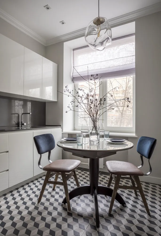 Photo: Kitchen and Dining Room in Scandinavian Style, Tiles, Floor, Hydronic, Parquet, Laminate, Engineered Board, OBI, OBI, PVC Tiles, Ceramic Stone, Australian Board, Travertine, Beautiful Floor – Photo on Our Website