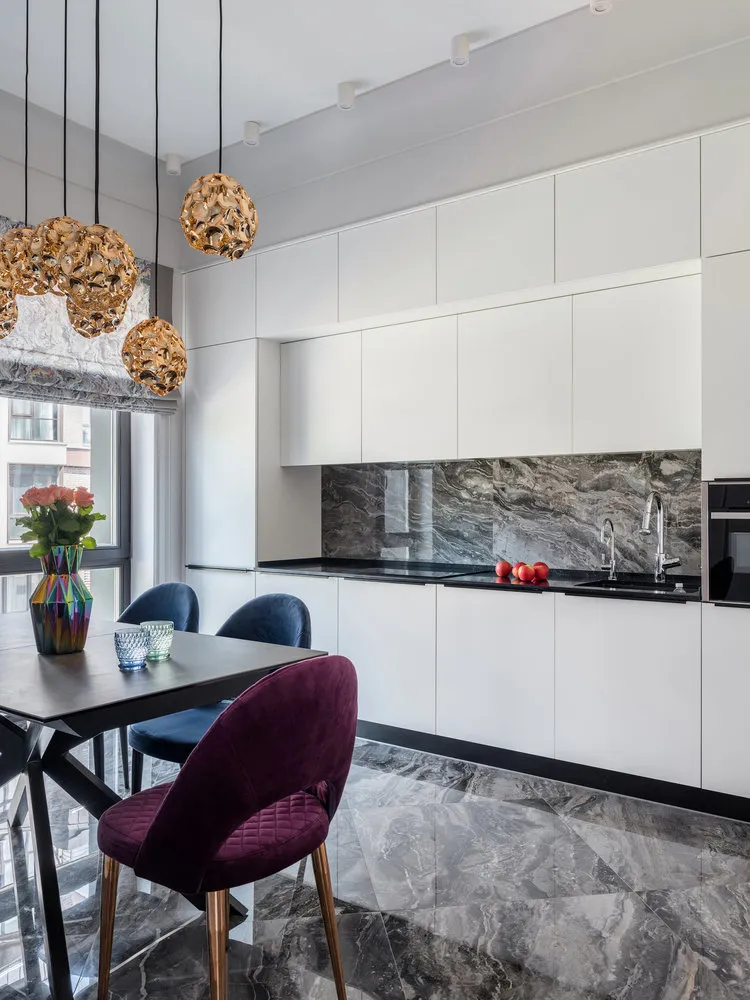 Photo: Kitchen and Dining Room in Modern Style, Tiles, Floor, Hydronic, Parquet, Laminate, Engineered Board, OBI, OBI, PVC Tiles, Ceramic Stone, Australian Board, Travertine, Beautiful Floor – Photo on Our Website