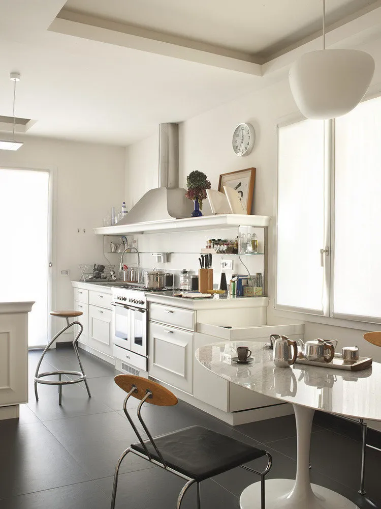 照片：斯堪的纳维亚风格厨房和餐厅，技巧 – 我们网站上的照片