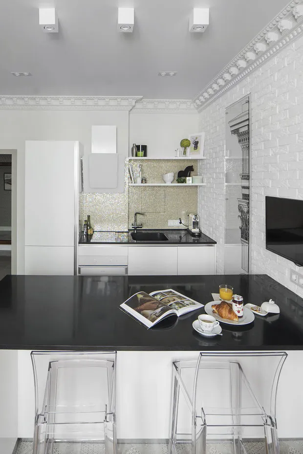 设计：Valeria Dzhyuba