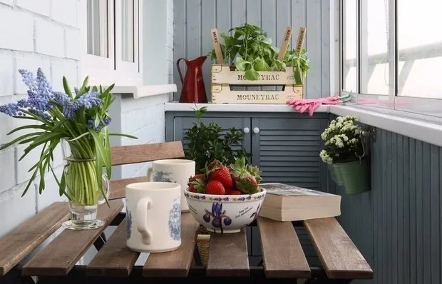 照片：斯堪的纳维亚风格阳台，建议，阳台，如何保温阳台，将阳台与客厅结合，将阳台与卧室结合，连接阳台，如何合法改造阳台，保温阳台，如何将阳台连接到公寓，温暖的阳台，连接阳台，专家建议，翻新百科全书，法律问题百科全书，室内设计百科全书，'Good'，瓦季斯拉夫·科西金 — 网站上的照片