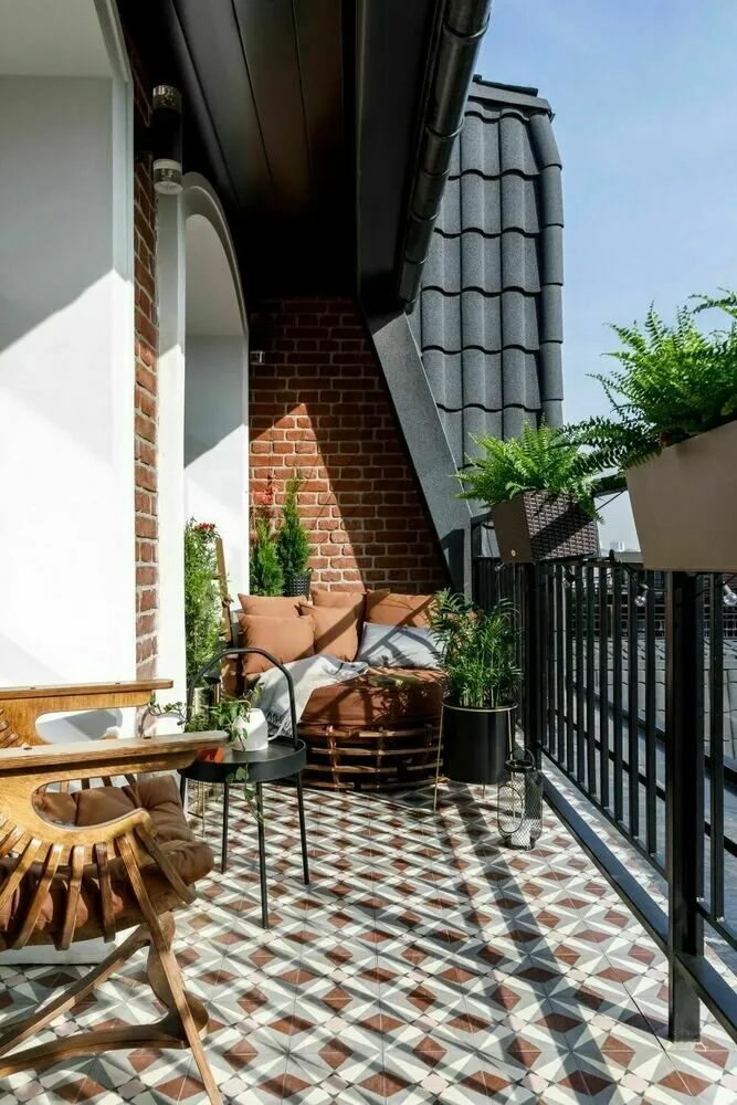 Design: Maria Tertychnaya