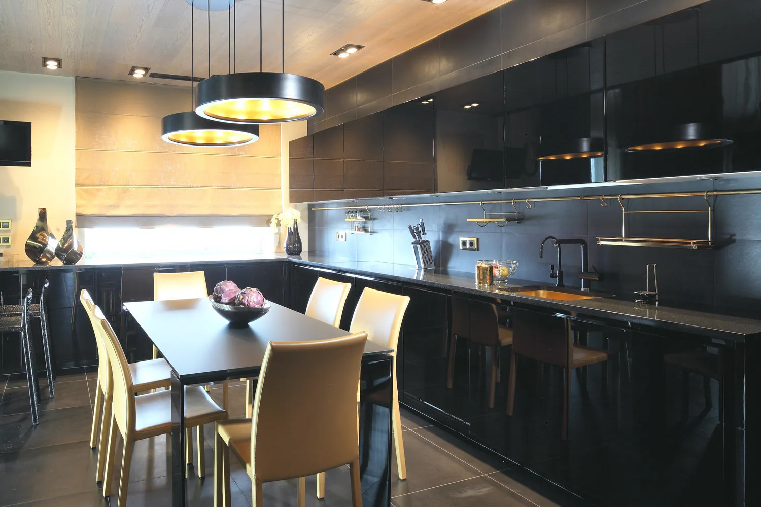 Foto: Küche und Esszimmer im modernen Stil, Tipps – Fotos auf unserer Website