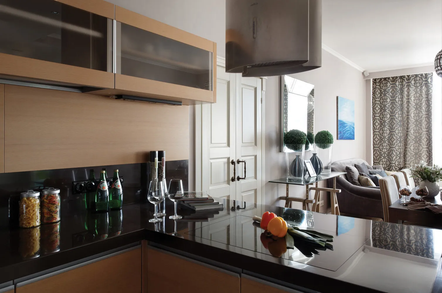 Foto: Küche und Esszimmer im modernen Stil, Tipps – Fotos auf unserer Website