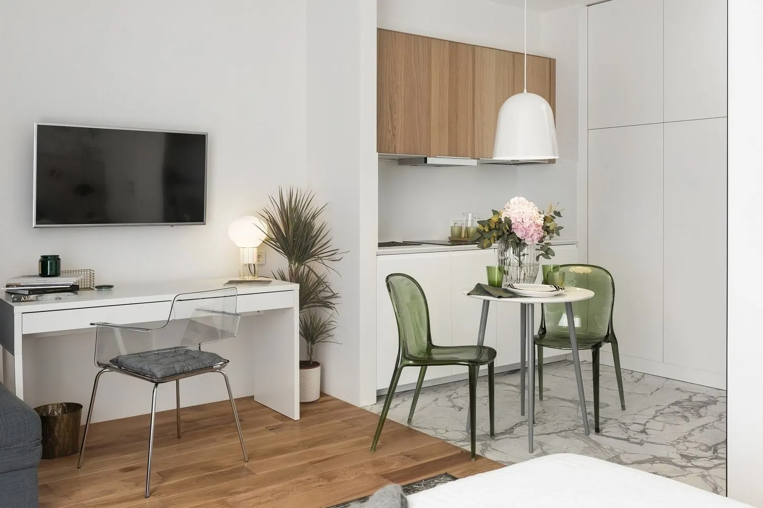 Фото: Кухня та столова в сучасному стилі, поради, маленька кухня, Auchan – фото на нашому сайті