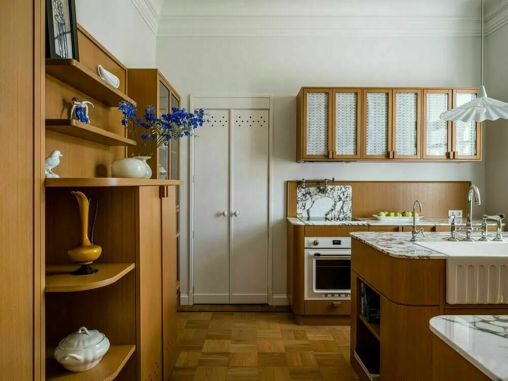 Design: Elena Uchayeva