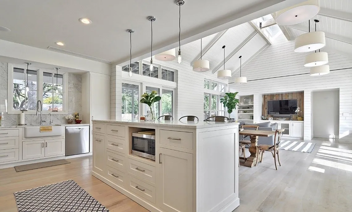 照片:现代风格厨房与餐厅 – 我们网站上的照片