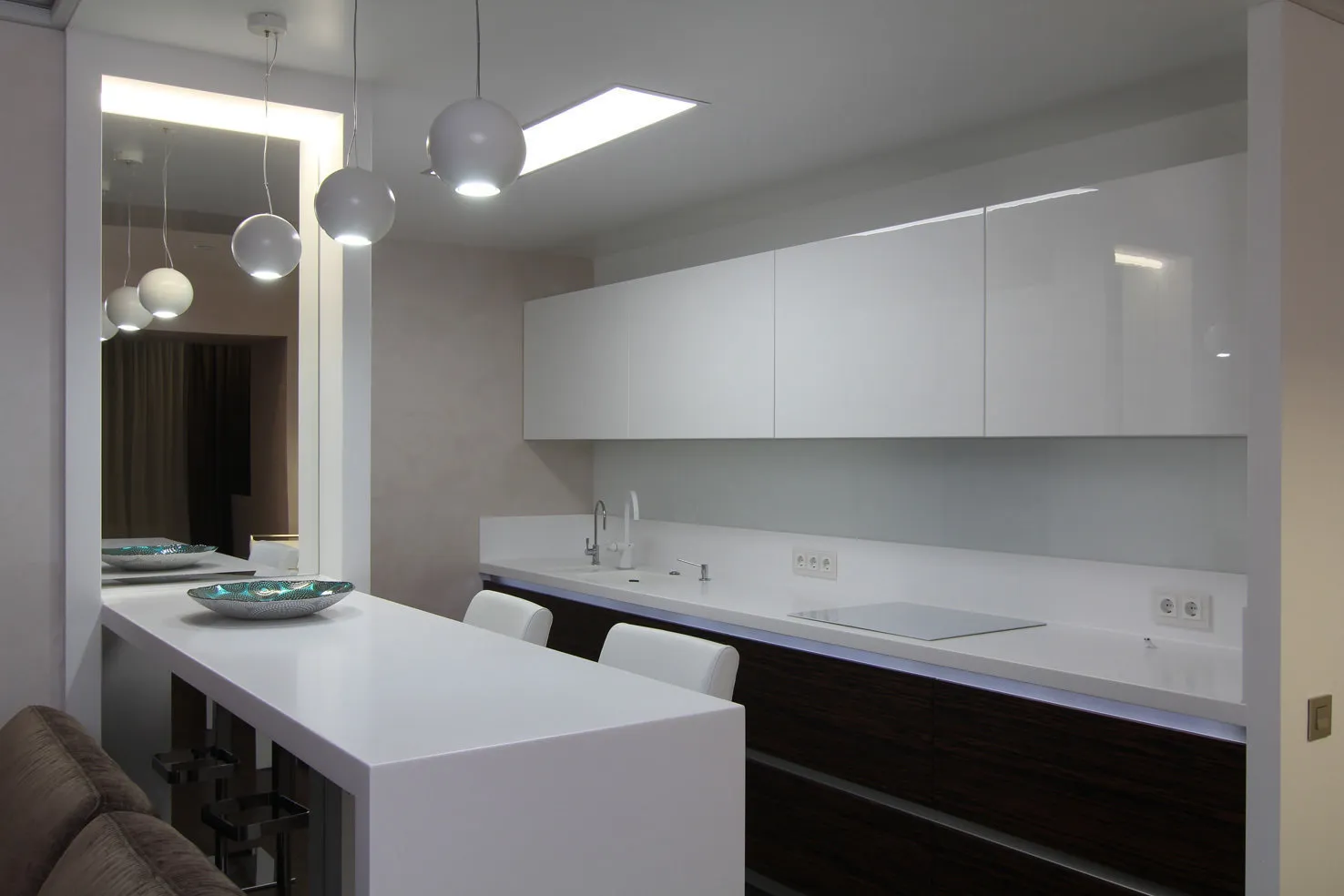 照片:极简风格厨房与餐厅,小贴士 – 我们网站上的照片