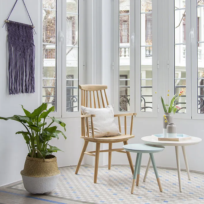 照片：极简风格厨房与餐厅——网站上的照片