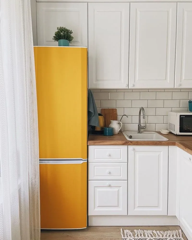 Küchenplatte Kedr, Farbe Eiche Waton, 4000 Rubel.