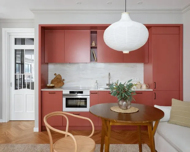 Diseño: Elina Musakulova