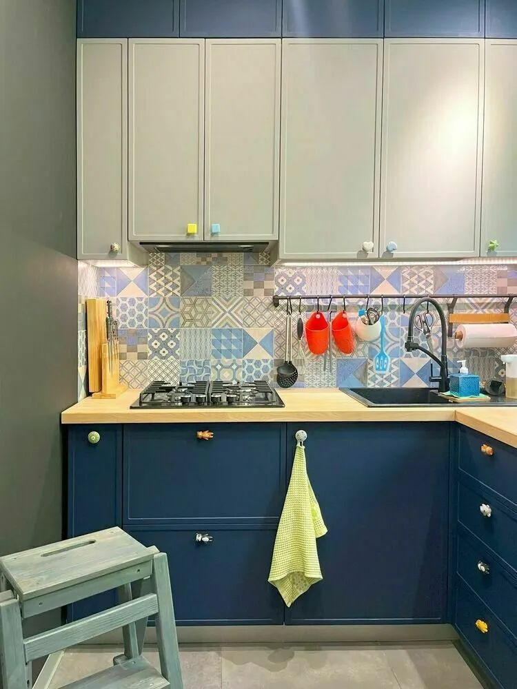 Дизайн: Studio ANRI 