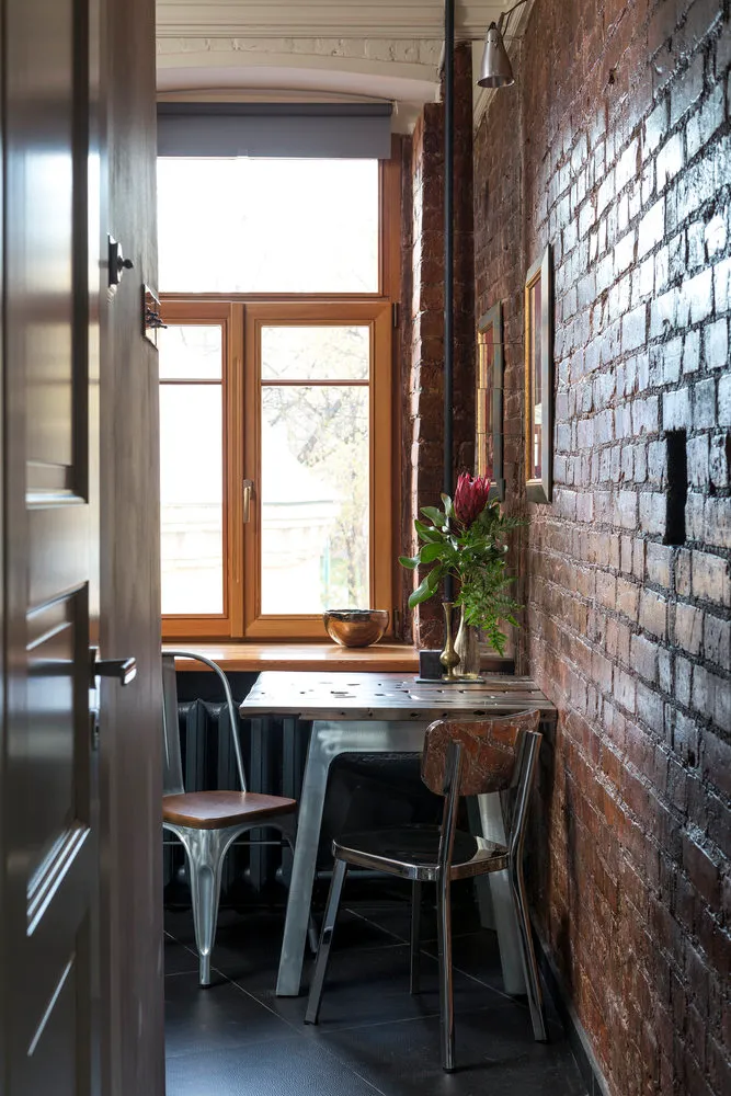 Zdjęcie: Kuchnia i stolowana w stylu Loft, Skandynawski, Eklektyczny, Mieszkanie, Projekt tygodnia, Moskwa, Dom cegłany, 3 pokoje, 60-90 metrów, Inna Fajnsztein, Lina Kabajeva, KF Design – zdjęcie na naszej stronie