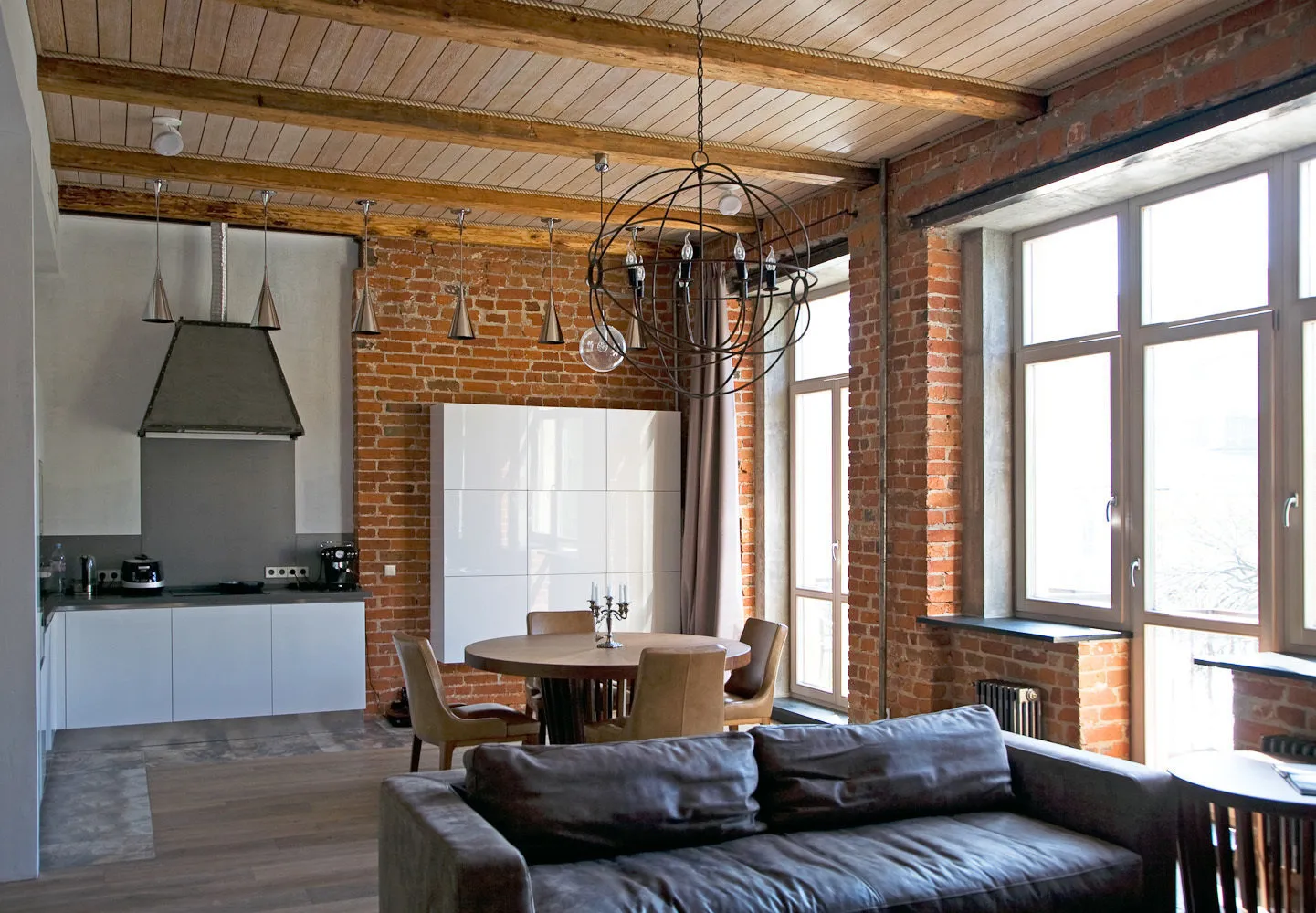 Zdjęcie: Kuchnia i stolowana w stylu Loft, Mieszkanie, Projekt tygodnia, Stalinca, 4 i więcej, Więcej niż 90 metrów, Ola Borowikowa, Irina Nikolska, Studio Art-B.O.S, encyklopedia_interier – zdjęcie na naszej stronie