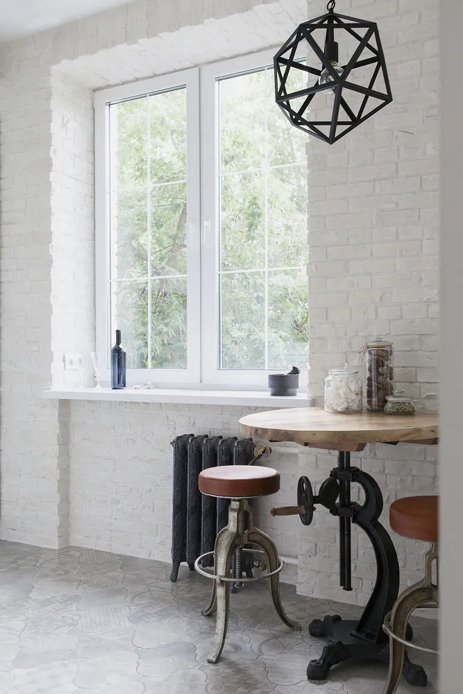 Фотография: Кухня и столовая в стиле Лофт, Современный, Квартира, Студия, Проект недели, Москва, Юрий Гришко, Мария Дадиани, Кирпичный дом, до 40 метров – фото на нашем сайте
