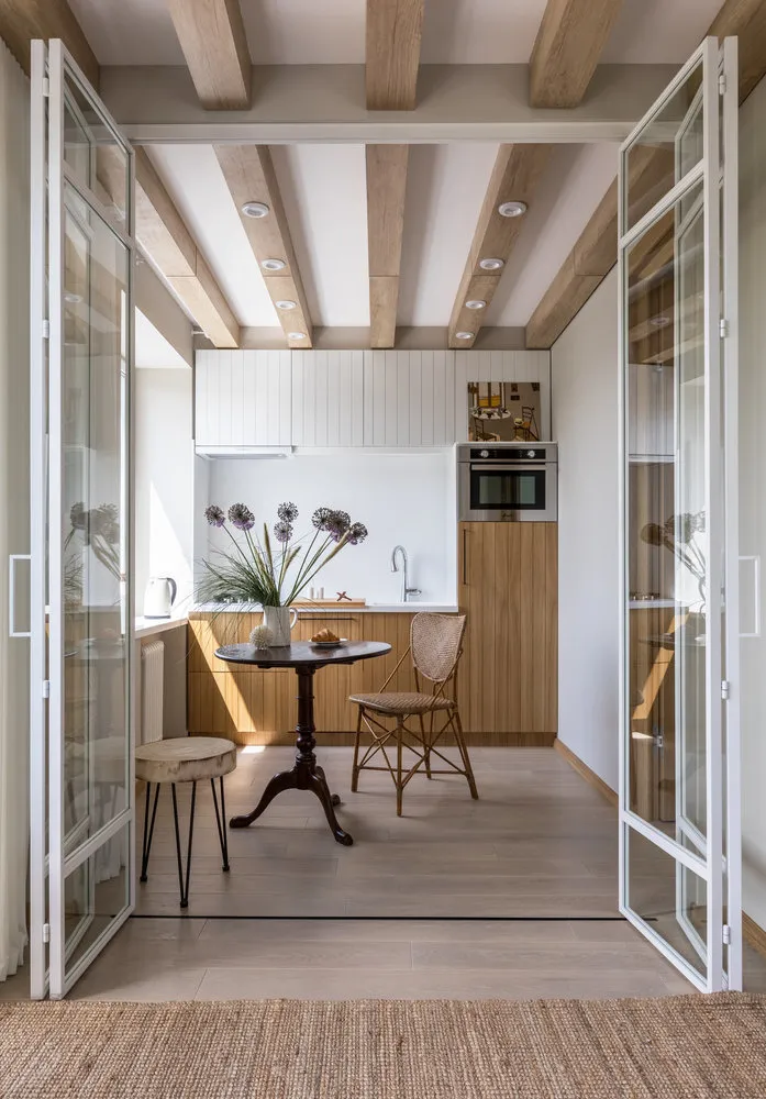 照片:北欧风格厨房与餐厅,小公寓,技巧 – 我们网站上的照片