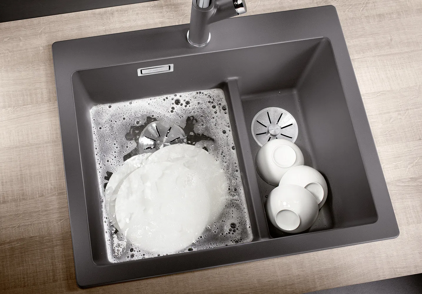 照片：厨房和餐厅，技巧，BLANCO，水槽，方便的水槽，厨房水槽，如何为厨房选择水槽，小厨房水槽——我们网站上的照片