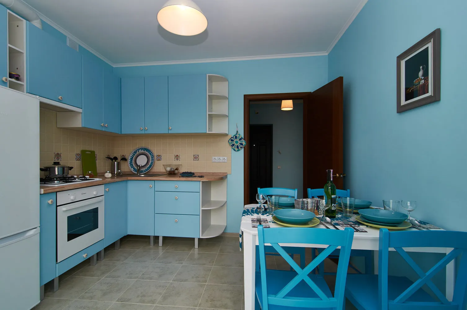 照片：现代风格厨房与餐厅，技巧 - 我们网站上的照片