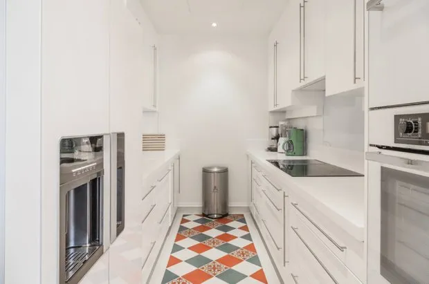 图片：北欧风格厨房和用餐区，翻新，完成 – 我们网站上的照片