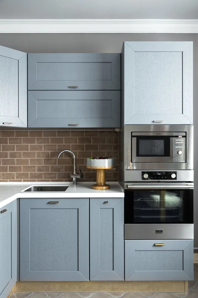 Fotografía: Cocina y comedor en estilo moderno, escandinavo, apartamento, proyecto de la semana, Moscú, casa de ladrillos, 2 habitaciones, 60-90 metros cuadrados, Artur Minakov, Yulia Fedotova – fotos en nuestro sitio web