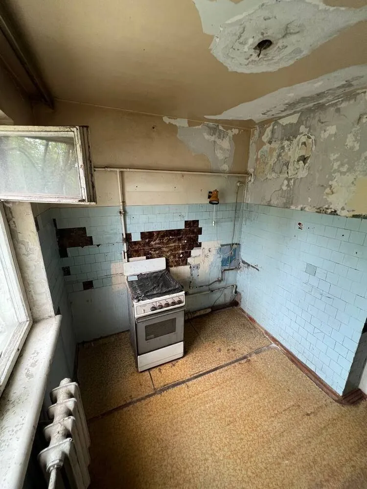 Foto: im Stil , Küche und Esszimmer, Zimmerinterior, Interior-Stil, Innenarchitektur, Umbau, Küchen-Umgebung, wie man ein Kücheninterior gestaltet, Kücheninterior, Umbau einer Khrushchev, Khrushchev, budgetgerechte Renovierung, Küche in einer Khrushchev, Umbau einer Standardwohnung, Küche in einer Standardwohnung, budgetgerechte Küchenrenovierung, budgetgerechte Khrushchev-Renovierung – Fotos auf unserer Website